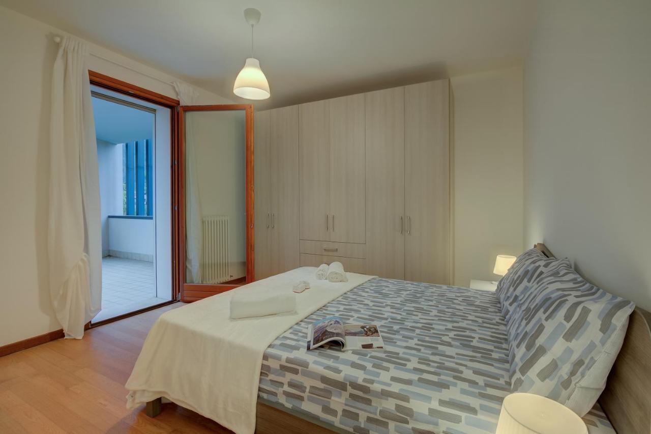 Magnolia - Happy Rentals ลาเวโน มอมเบลโล ภายนอก รูปภาพ